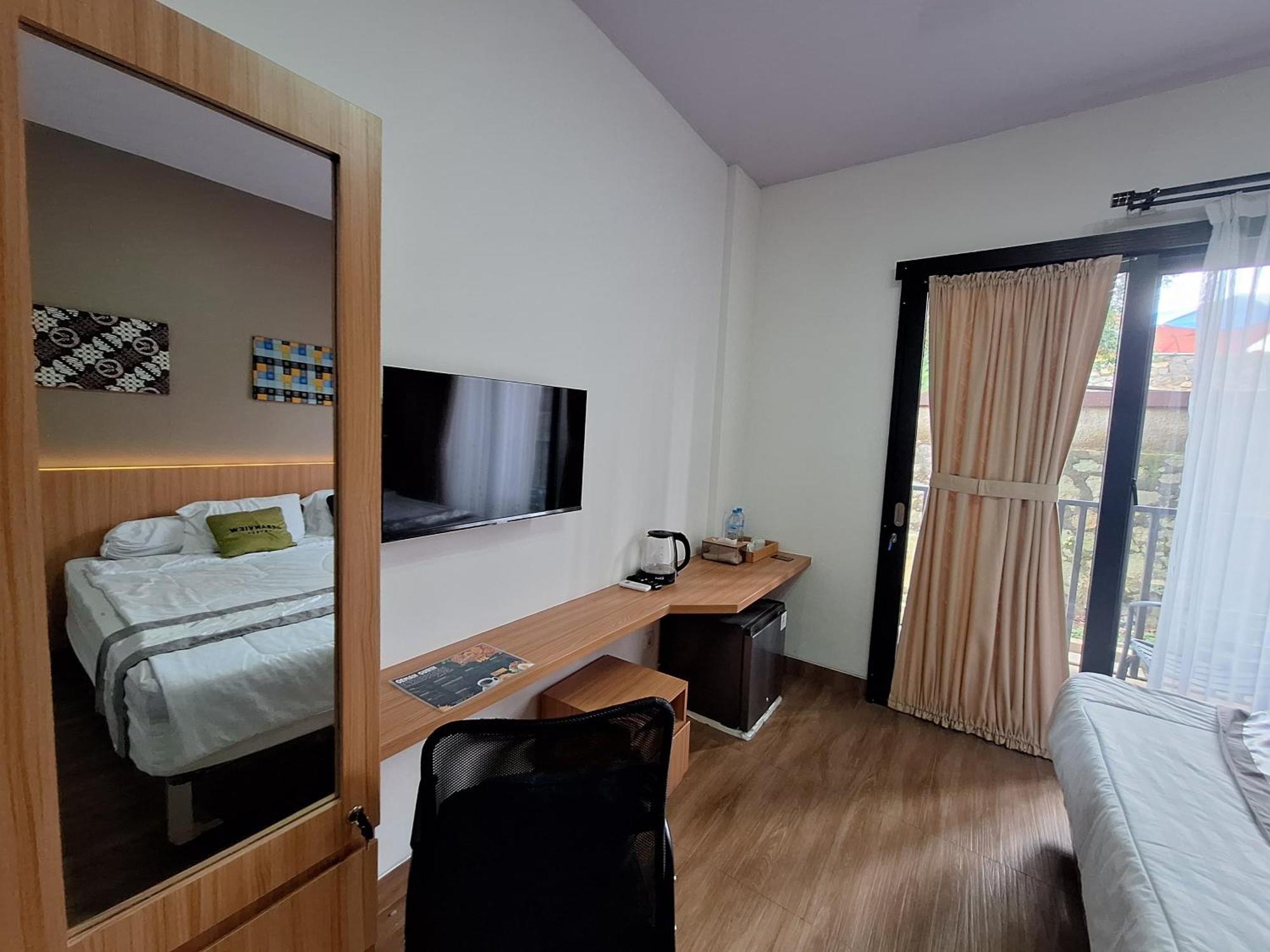 Urbanview Hotel Inkoppabri Cisarua Puncak Bagian luar foto