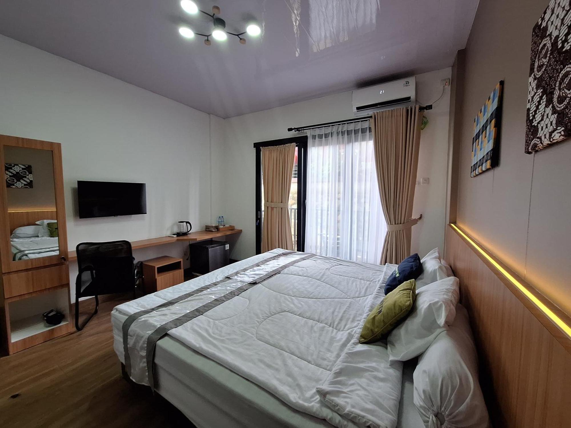 Urbanview Hotel Inkoppabri Cisarua Puncak Bagian luar foto